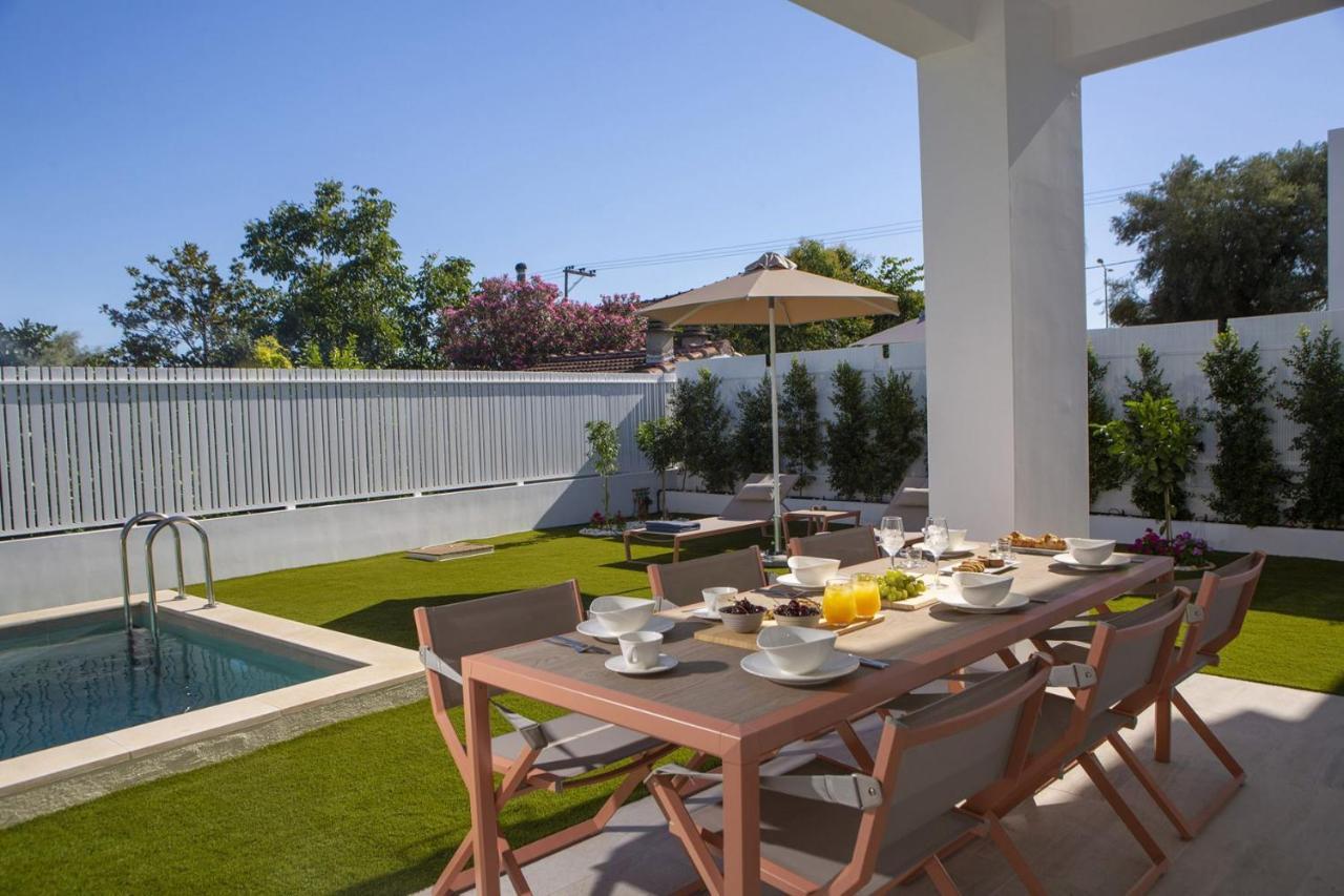 The Quad Luxury Villas リジア エクステリア 写真